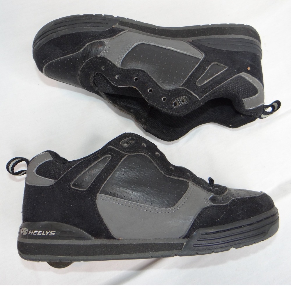 Heelys Youth Style 7097 Black‎ Grey Skate Shoes with Wheels Size 5 Women - Read